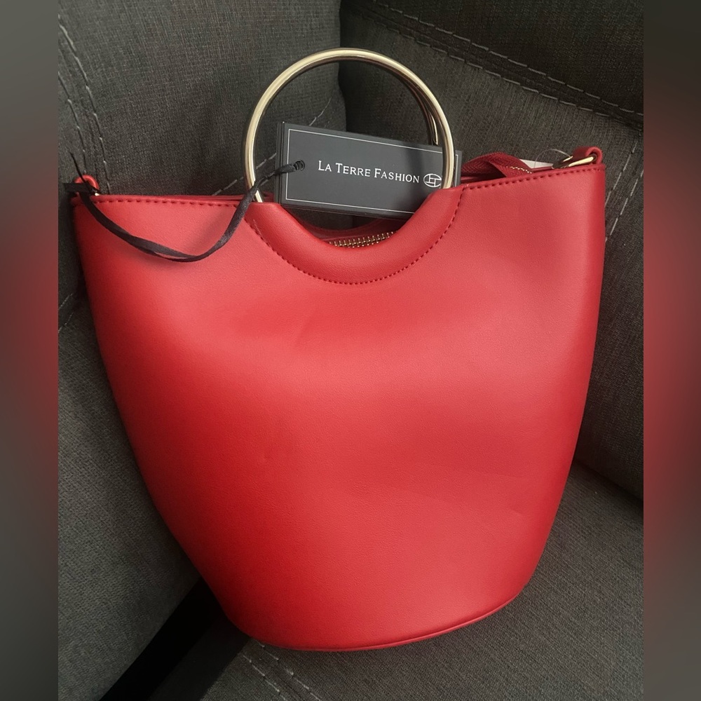 Red vegan fashion purse.